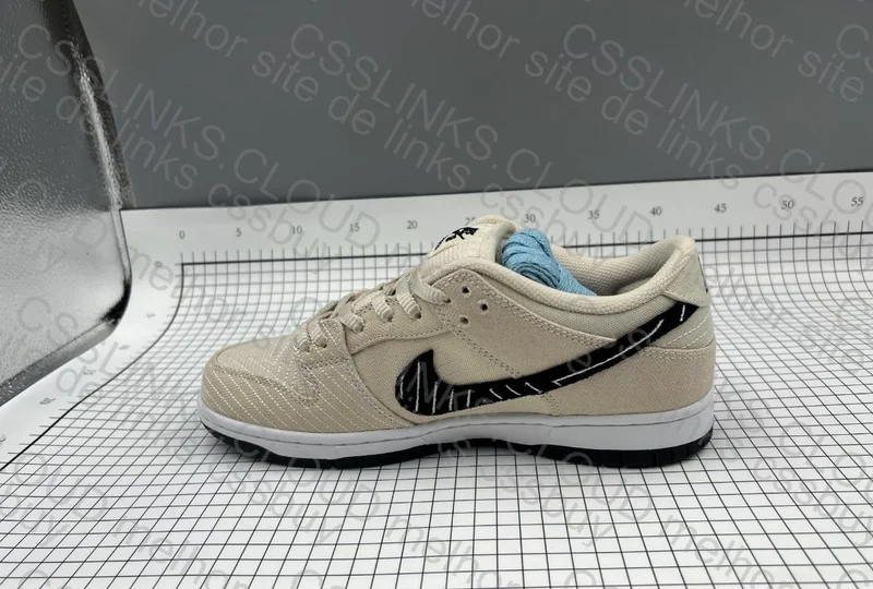 Dunk SB Albino M 6