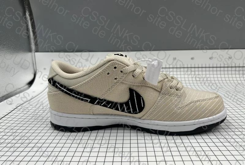 Dunk SB Albino M 9
