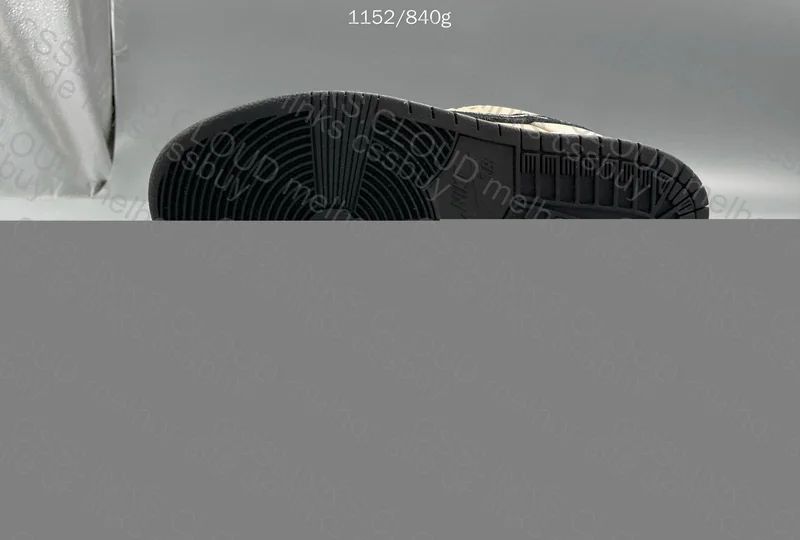 Dunk SB Alpino and Black 4
