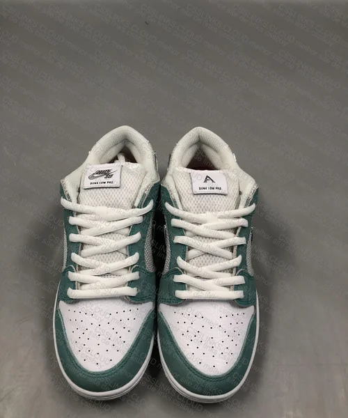 Dunk SB April - LJR Sneakers
