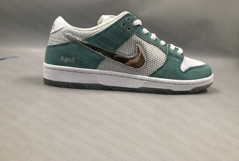 Dunk SB April - LJR Sneakers 4