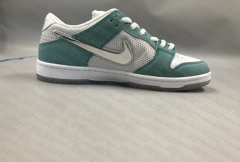 Dunk SB April - LJR Sneakers 5