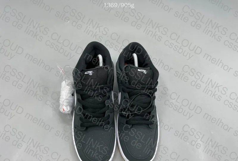 Dunk SB Black Gum 4
