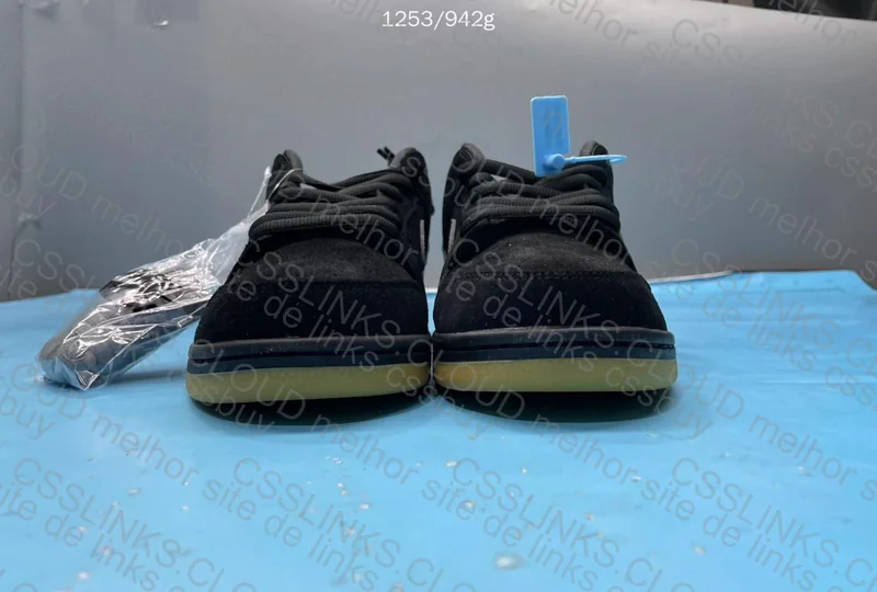 dunk sb black gum 10