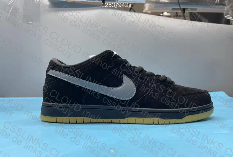 dunk sb black gum 6