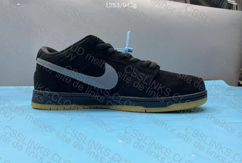 dunk sb black gum 8