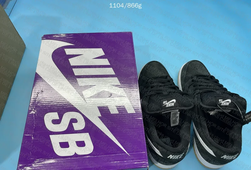 Dunk SB Black Gum 3
