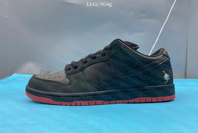 Dunk SB Black Pigeon