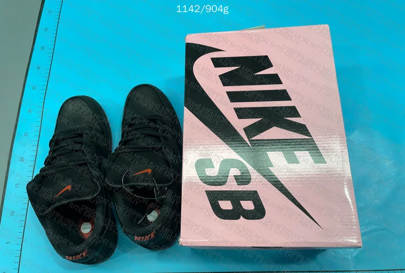 Dunk SB Black Pigeon 3