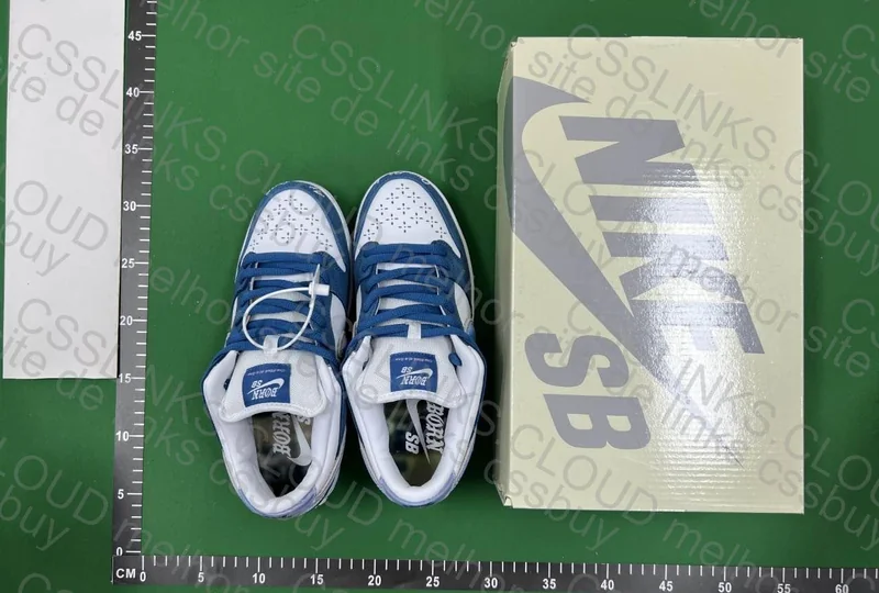Dunk SB Born x Raised - M Batch