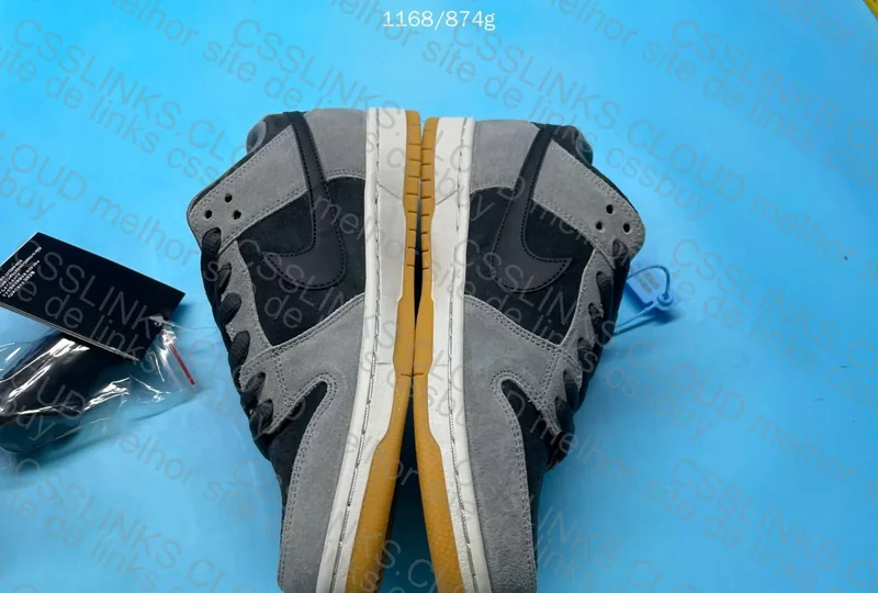 Dunk SB Dark Smoke Grey 5