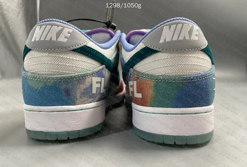 Dunk SB Futura 5