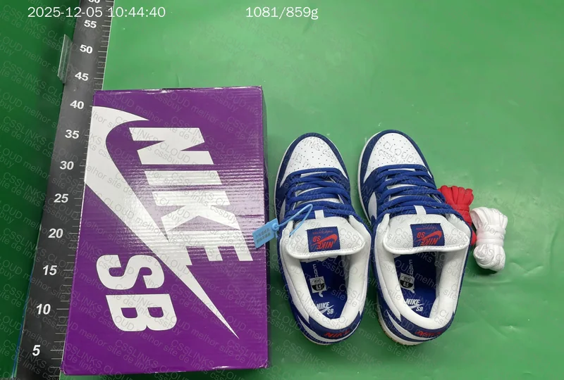 Dunk sb La dodgers 4