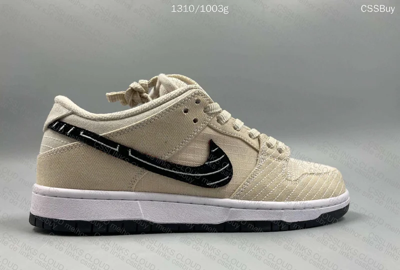 Dunk SB Low Albino & Black 9
