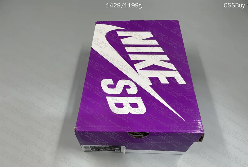 Dunk SB Low "Chicago" (M) 10