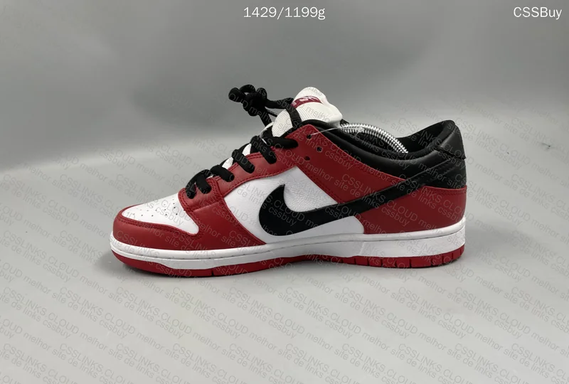 Dunk SB Low "Chicago" (M) 6