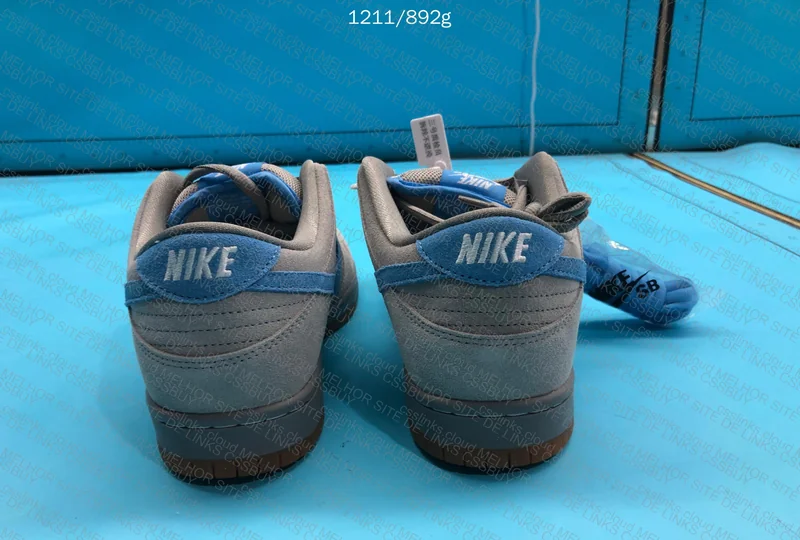 Dunk SB Low Gray Blue Sapphire 2