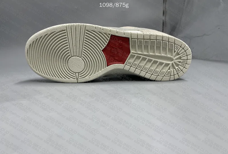 Dunk SB Low City of Love Light Bone 6