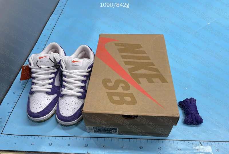 DUNK SB LOW ISO PURPLE - SALE 6