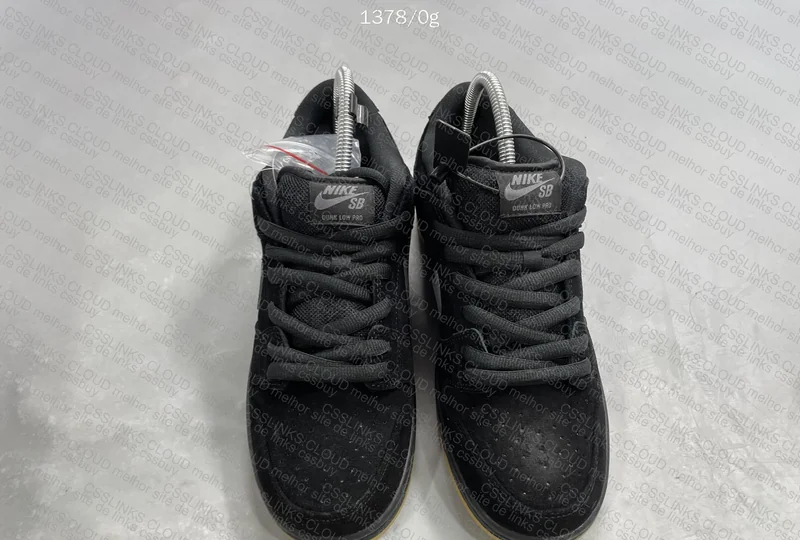 Dunk SB Low Pro 'Fog' 2