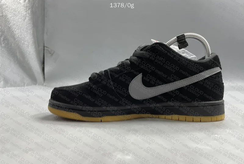 Dunk SB Low Pro 'Fog' 5
