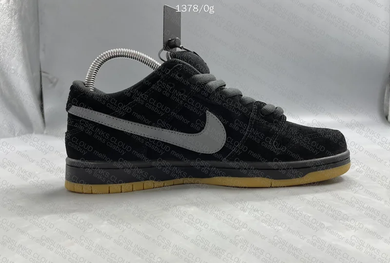 Dunk SB Low Pro 'Fog' 6