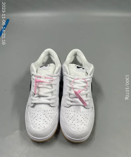 Dunk SB Low Pro 'White Gum' 2