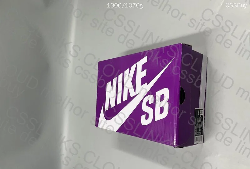 Dunk SB Low Pro 'White Gum' 9