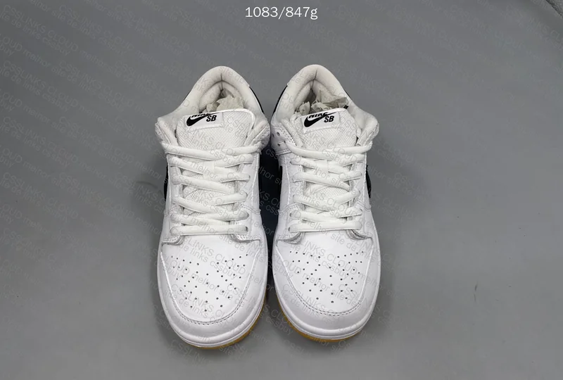 Dunk SB Low Pro 'White Gum' 5