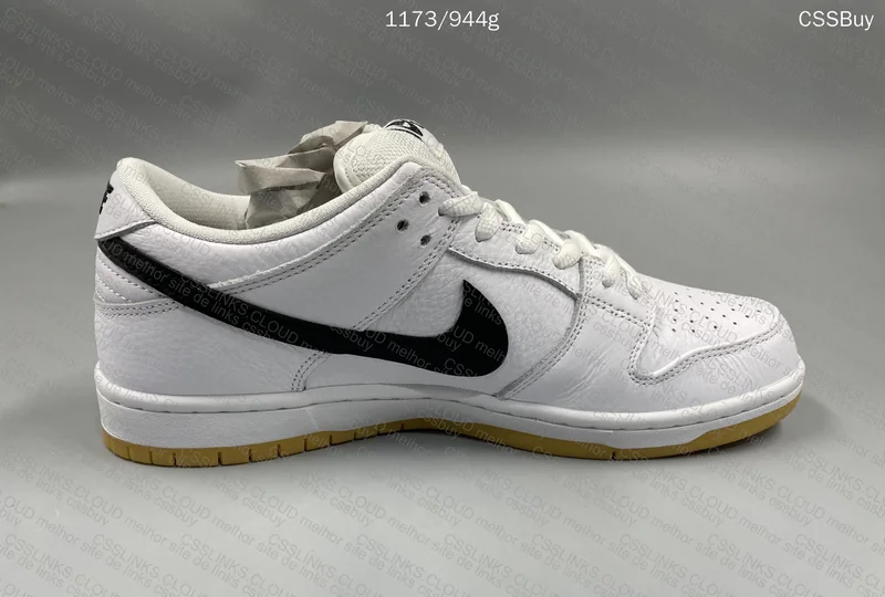 Dunk SB low White Gum 3