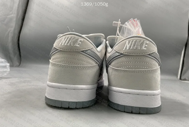 Dunk SB Low White Lobster 2