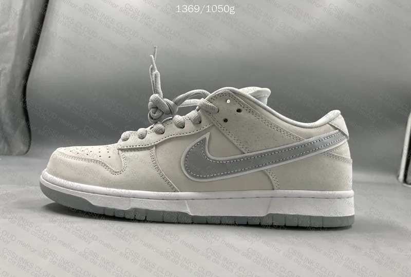 Dunk SB Low White Lobster 6
