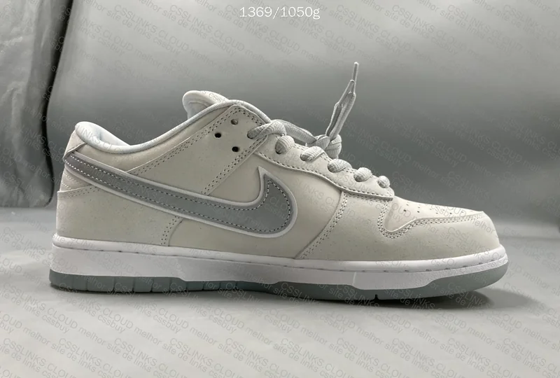 Dunk SB Low White Lobster 7