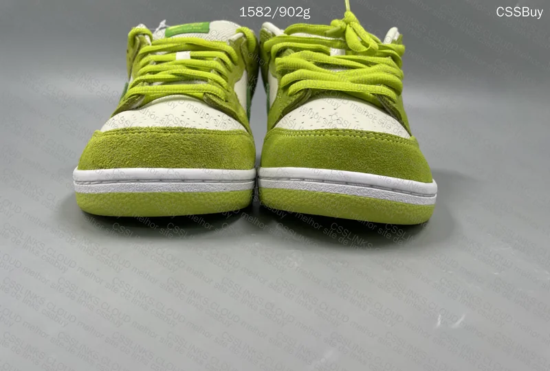 Dunk SB Green Apple 'Sale' Opinions 3