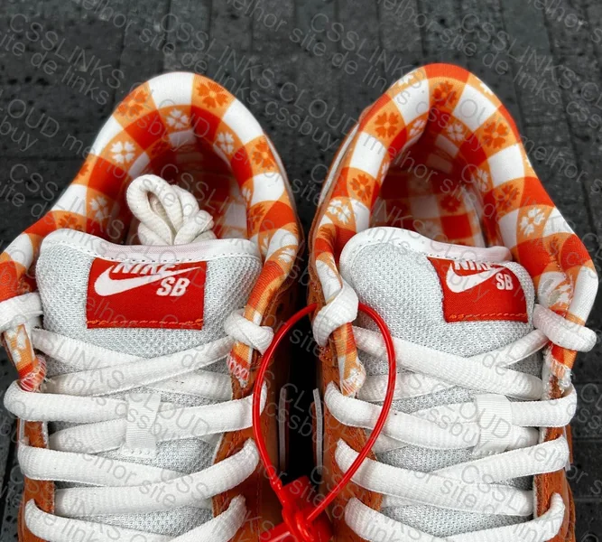 Dunk sb orange lobster 8