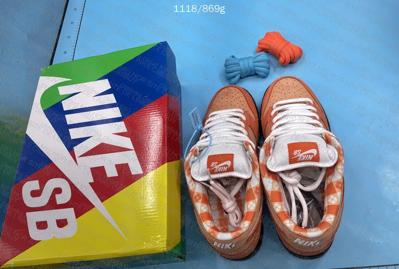 Dunk SB Orange Lobster 7