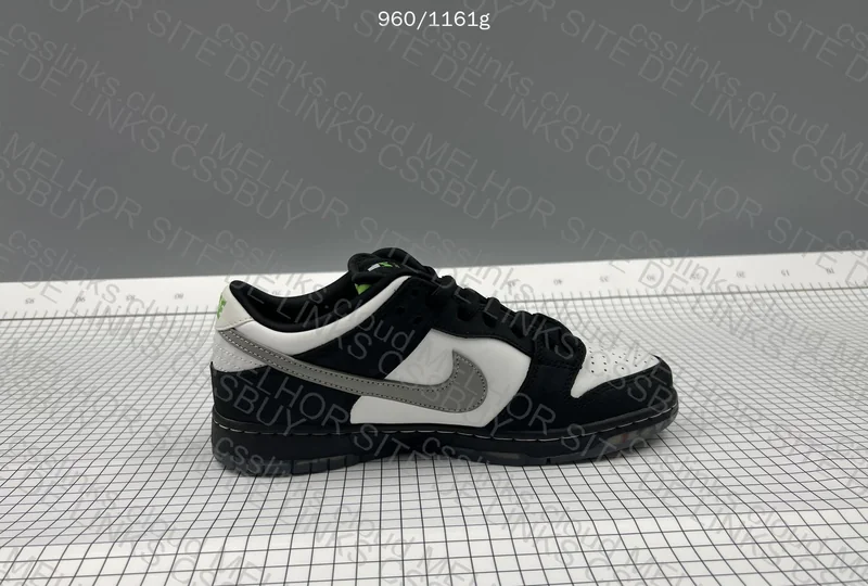 Dunk SB Pigeon 3