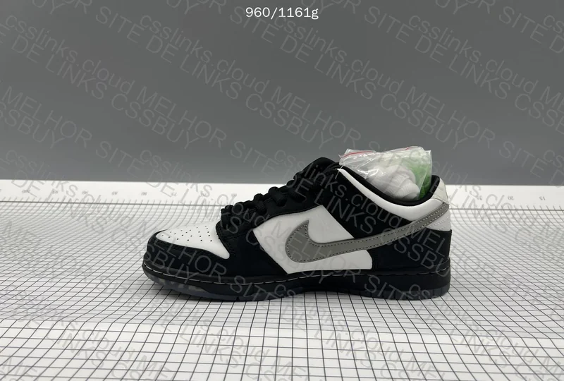 Dunk SB Pigeon 6