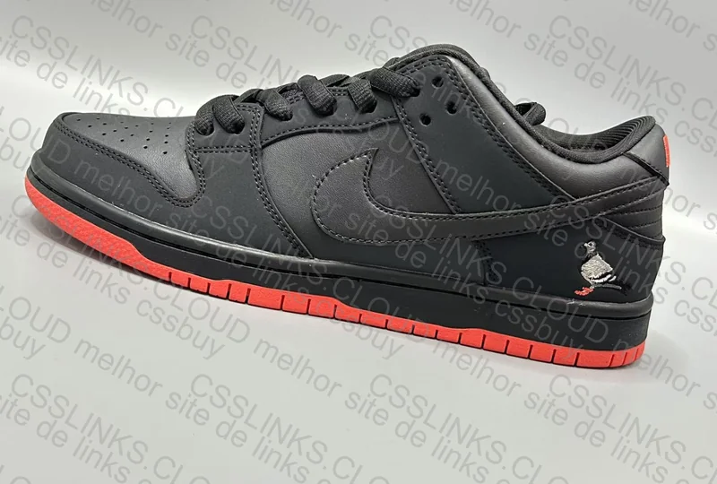 Dunk SB Pigeon Black 3