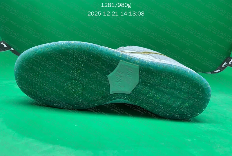 dunk SB Sean cliver 9