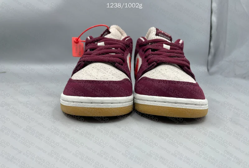 Dunk SB Skate Like A Girl (sale)