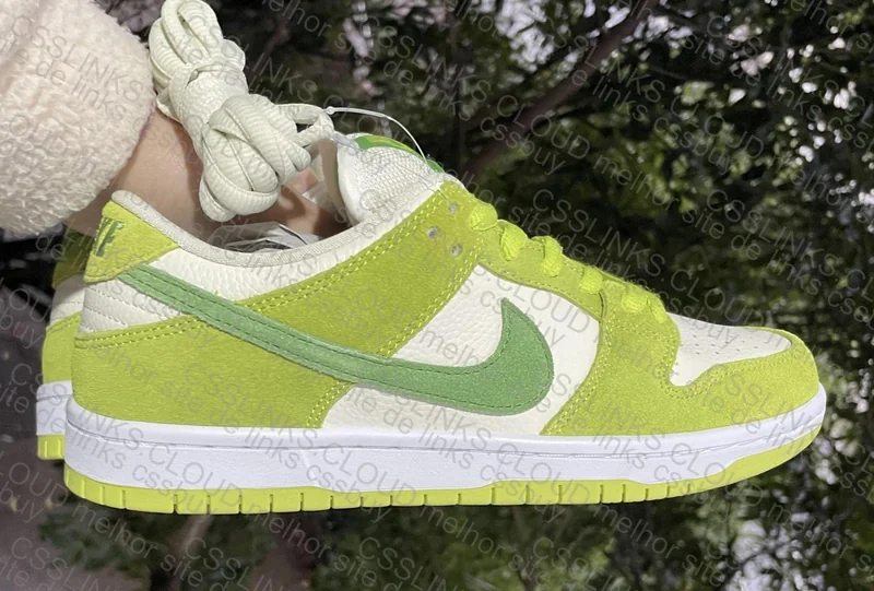 Dunk SB Sour Apple 3
