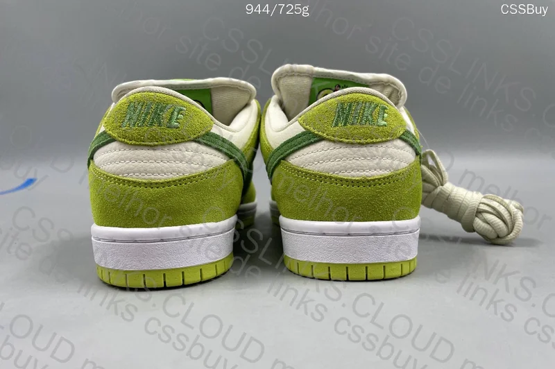 Dunk SB Sour Apple 6