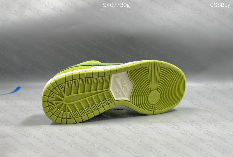 Dunk SB “Sour Apple” 7