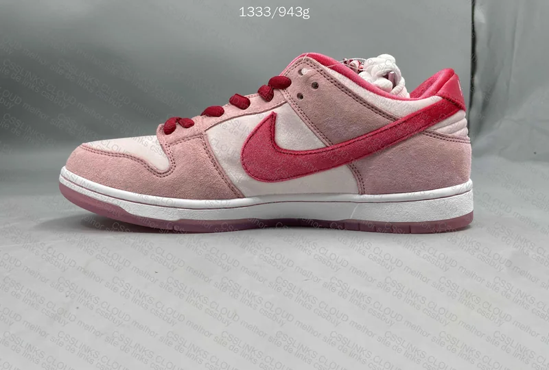 Dunk SB StrangeLove 4