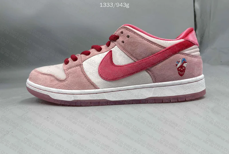 Dunk SB StrangeLove 9