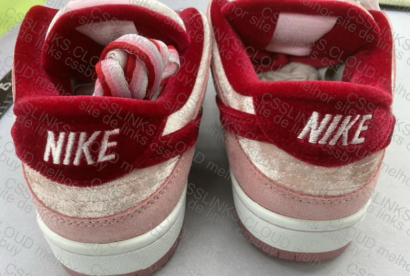 Dunk SB StrangerLove 3