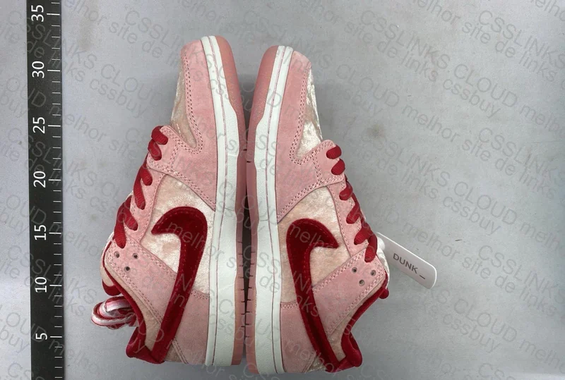 Dunk SB StrangerLove 4