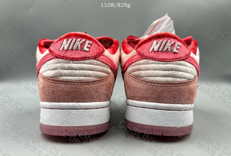 Dunk SB Stranglove 6