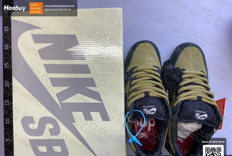 Dunk SB Supreme 94 Camper Green 2